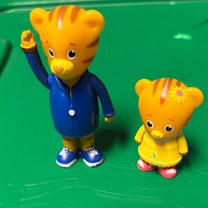 Charming Tiger Family Playset - Blue and Yellow